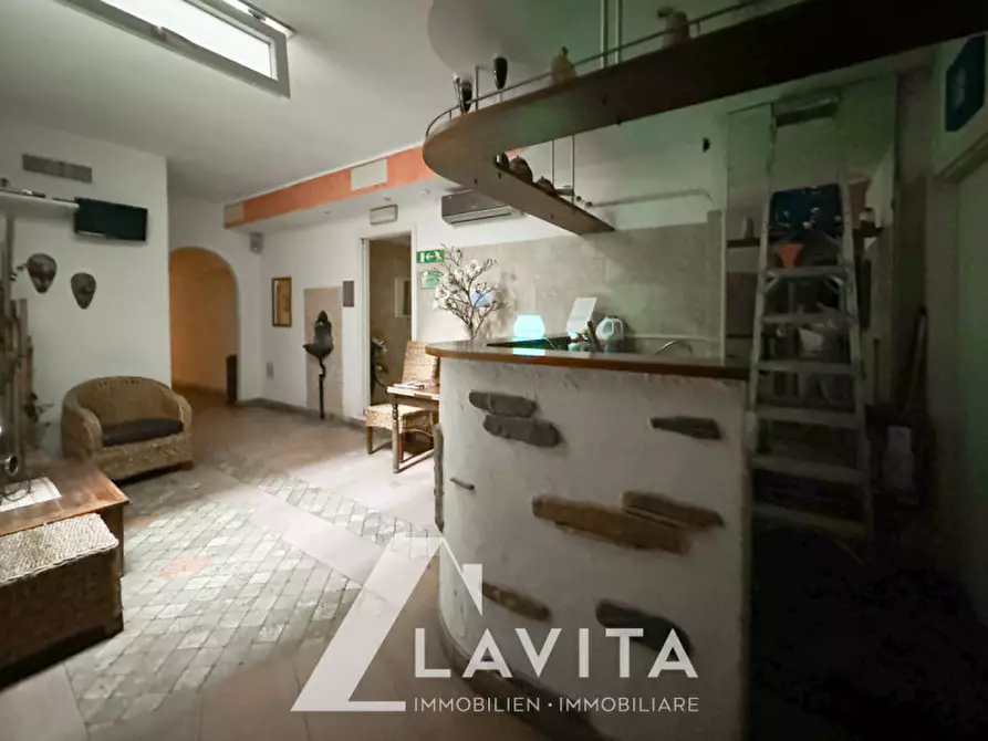 Immagine 17 di Attività commerciale in vendita  in via della visitazione a Bolzano