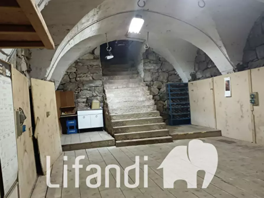 Immagine 1 di Cantina in affitto  a Ora .Auer.