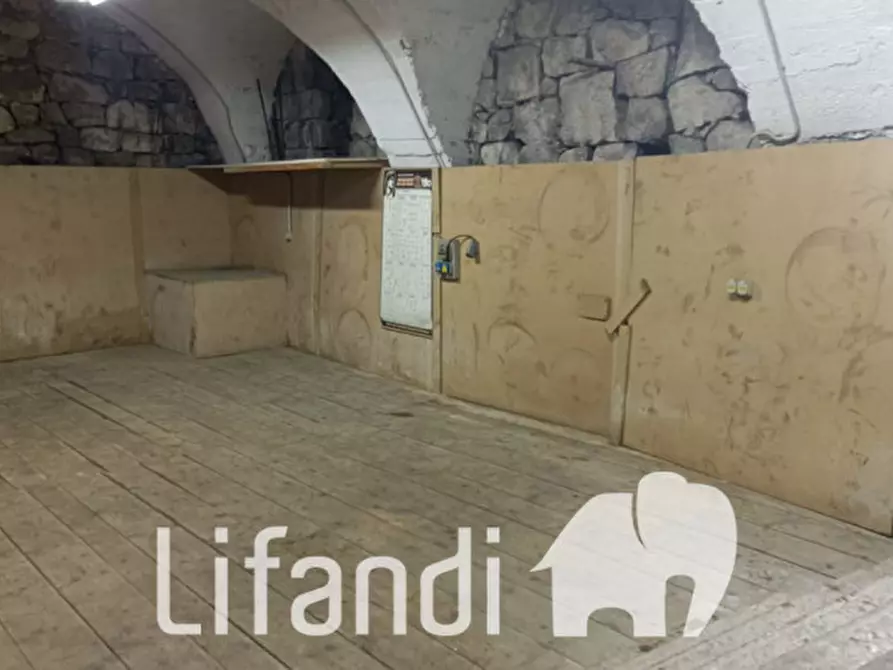 Immagine 3 di Cantina in affitto  a Ora .Auer.