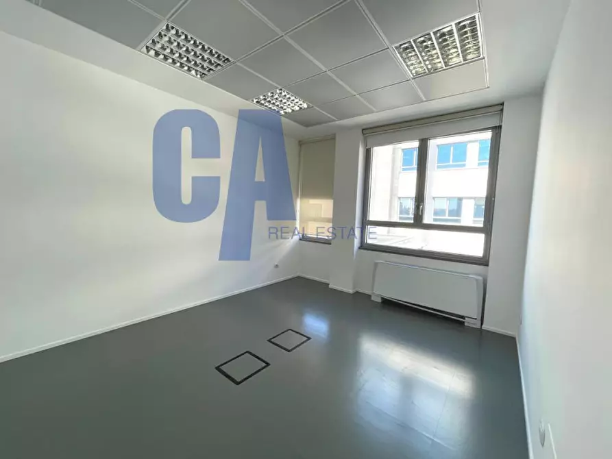 Immagine 5 di Ufficio in affitto  in PIAZZA MISSORI GIUSEPPE a Milano