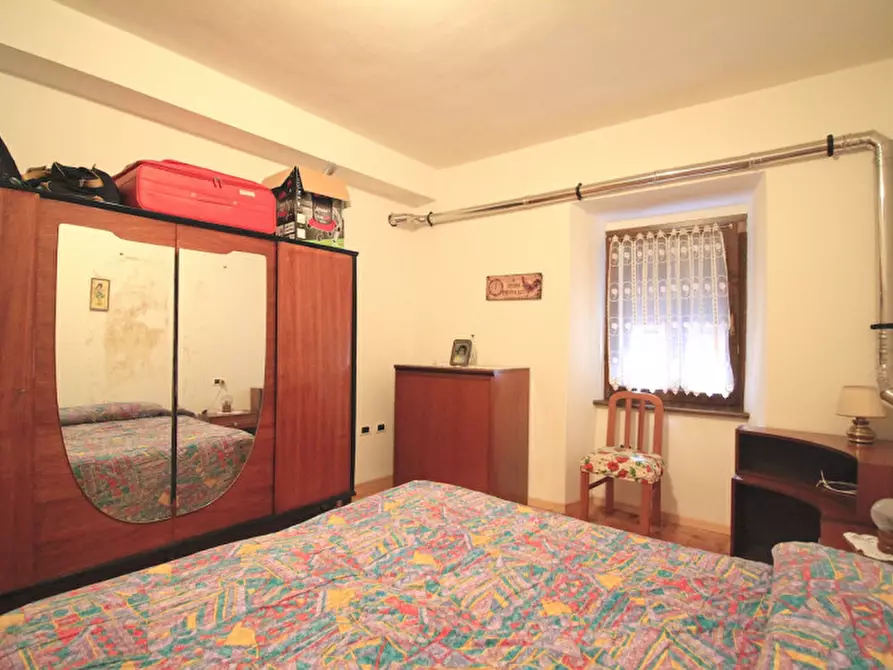 Immagine 11 di Appartamento in vendita  in Frazione Andogno a San Lorenzo Dorsino