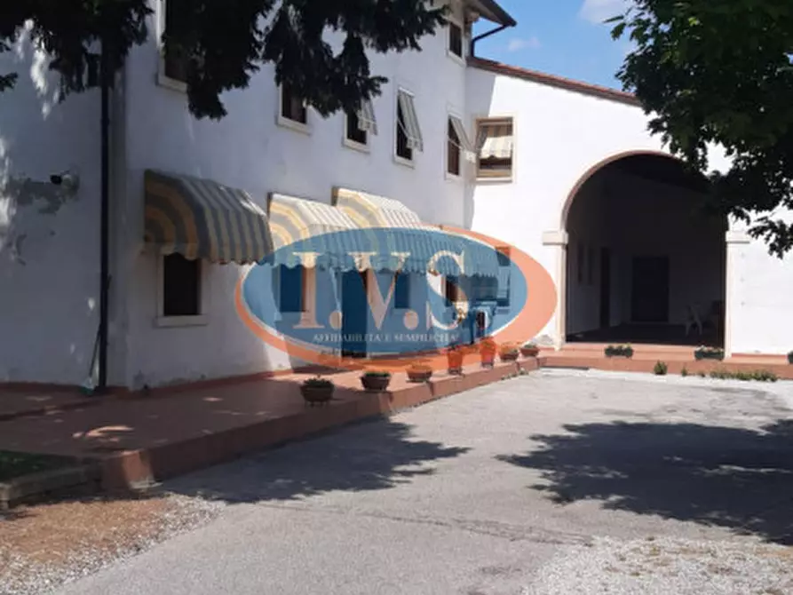 Immagine 3 di Villa in vendita  in Via D. Cattaneo nr 1 a Montegalda