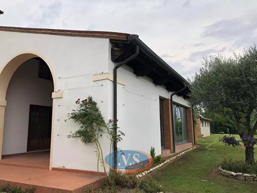Immagine 6 di Villa in vendita  in Via D. Cattaneo nr 1 a Montegalda