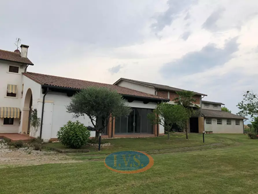 Immagine 9 di Villa in vendita  in Via D. Cattaneo nr 1 a Montegalda