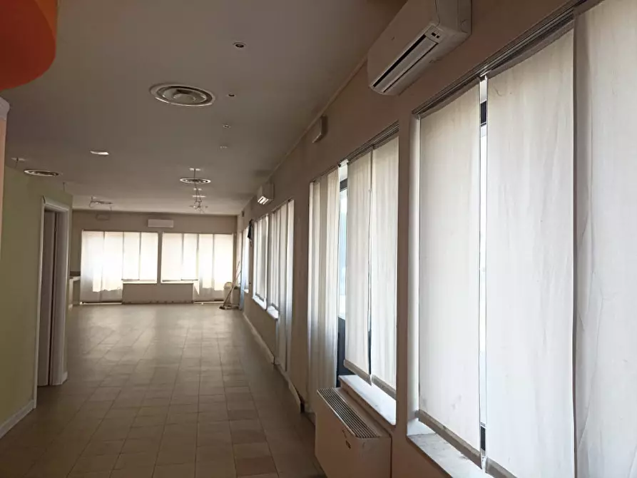 Immagine 10 di Ufficio in affitto  in via Galileo Galilei a Teolo