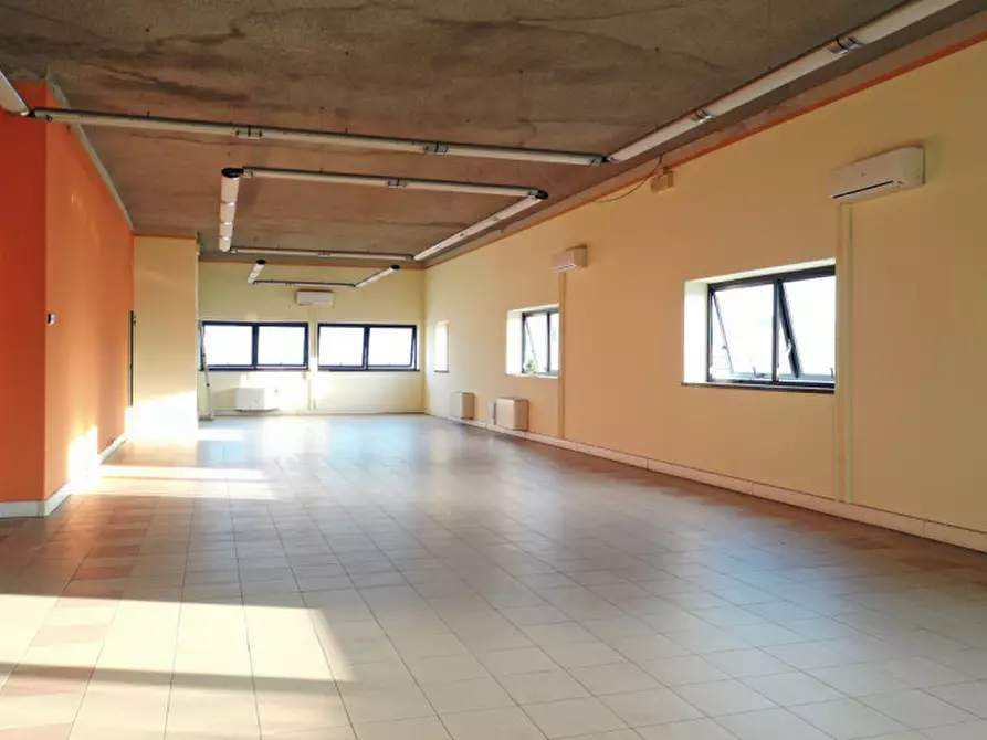 Immagine 19 di Ufficio in affitto  in via Galileo Galilei a Teolo