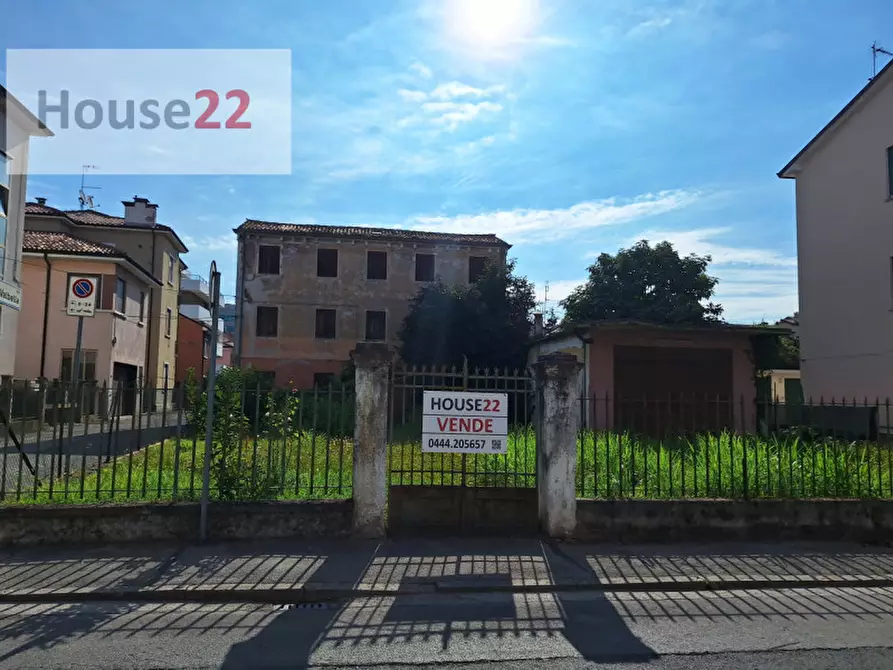 Immagine 1 di Casa indipendente in vendita  in Via Mameli a Vicenza