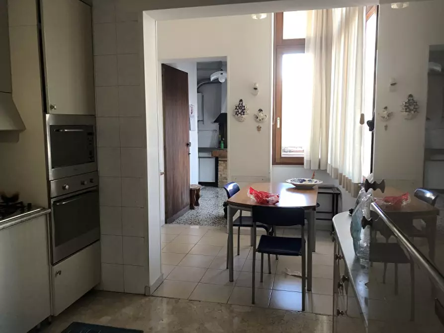 Immagine 4 di Appartamento in vendita  in Viale Veneto a Chioggia