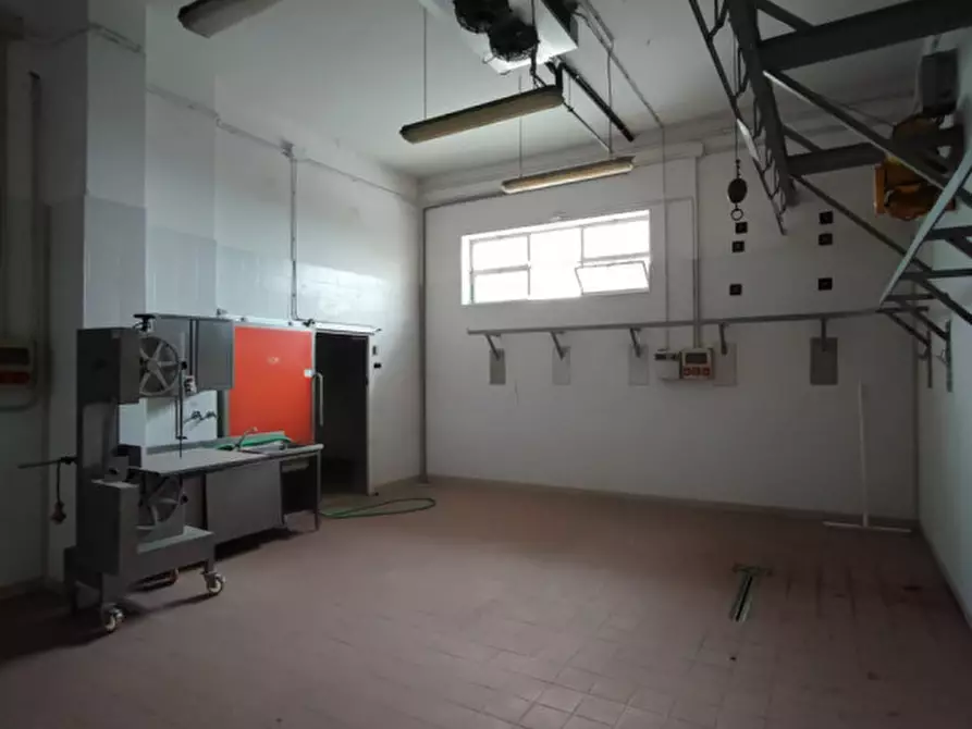 Immagine 10 di Capannone industriale in vendita  in via vittorio veneto a Cavaion Veronese