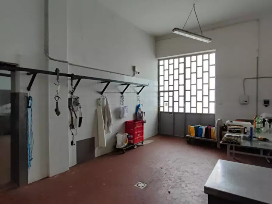 Immagine 10 di Capannone industriale in vendita  in via vittorio veneto a Cavaion Veronese