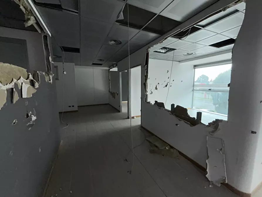 Immagine 10 di Ufficio in vendita  in Chiari via Brescia 34 a Chiari