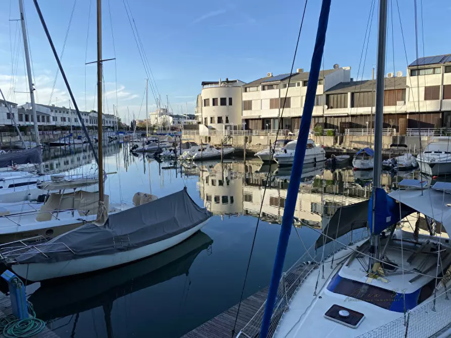 Immagine 1 di Appartamento in vendita  in via monte san gabriele a Lignano Sabbiadoro