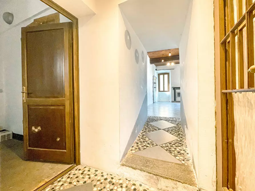 Immagine 18 di Appartamento in vendita  in via Bersani a Orta San Giulio