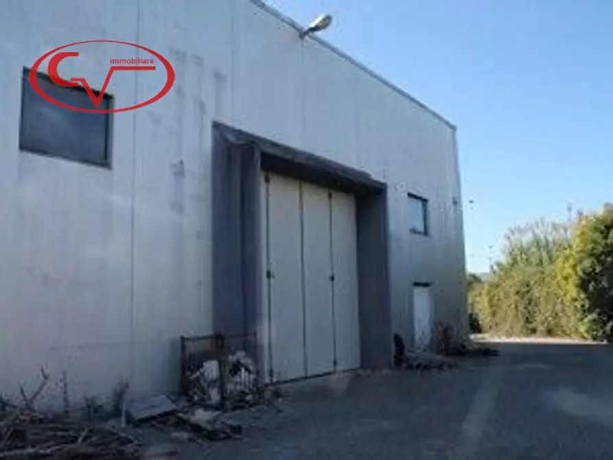 Immagine 2 di Laboratorio in vendita  in Montevarchi Nord a Montevarchi