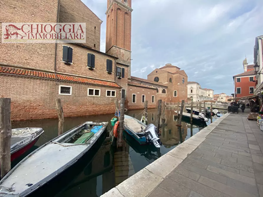 Immagine 1 di Appartamento in vendita  in calle filippini a Chioggia