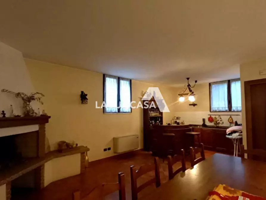 Immagine 40 di Villetta a schiera in vendita  a Villafranca Di Verona