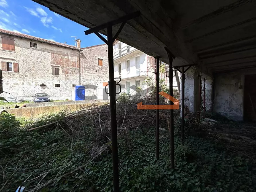 Immagine 11 di Palazzo in vendita  in Bassano del Grappa Via Brocchi a Bassano Del Grappa