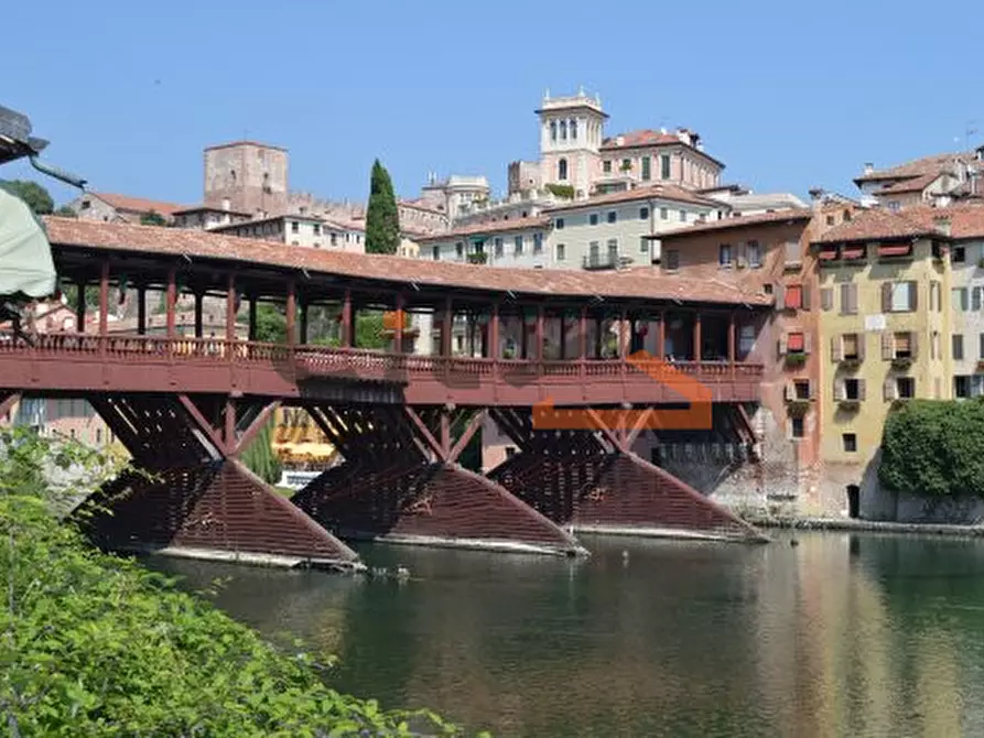 Immagine 9 di Terreno in vendita  a Romano D'ezzelino