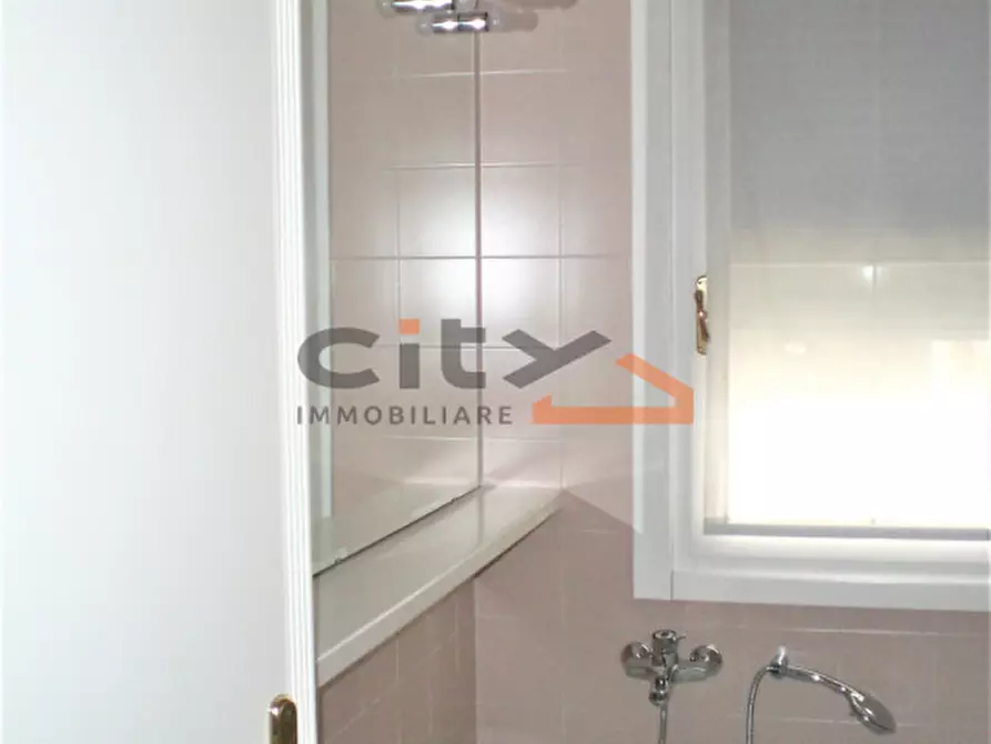 Immagine 11 di Appartamento in affitto  in Via Sonda a Bassano Del Grappa