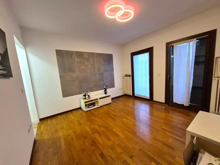 Immagine 10 di Appartamento in vendita  a Padova