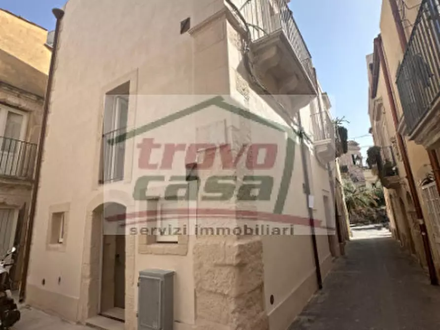 Immagine 1 di Casa indipendente in vendita  in ronco II via san nicola 7 a Siracusa