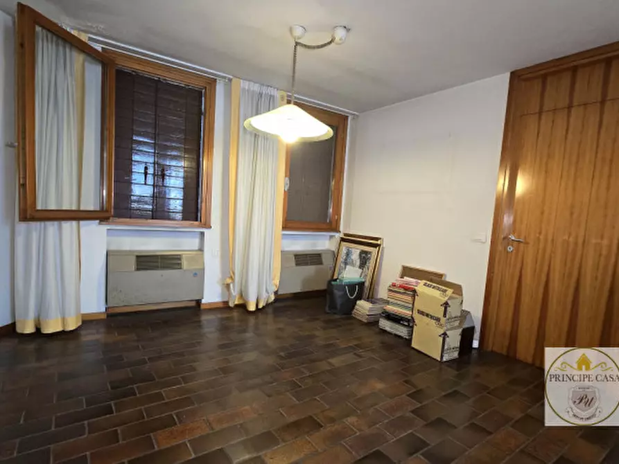 Immagine 5 di Palazzo in vendita  in via S. Rocco 17 19 a Este