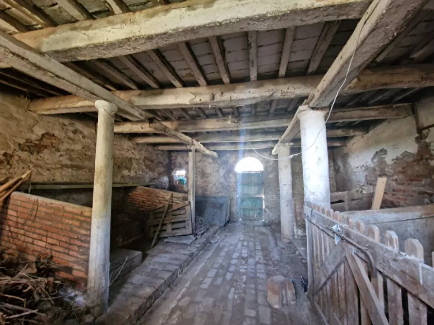 Immagine 2 di Rustico / casale in vendita  in Via Palavese a Ravenna