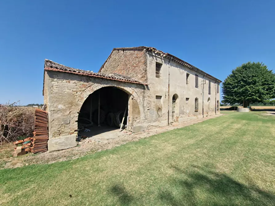 Immagine 4 di Rustico / casale in vendita  in Via Palavese a Ravenna