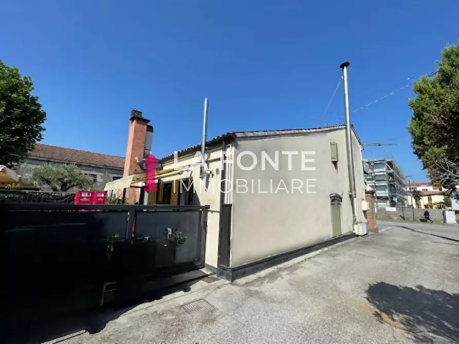 Immagine 5 di Negozio in vendita  a Vigonza