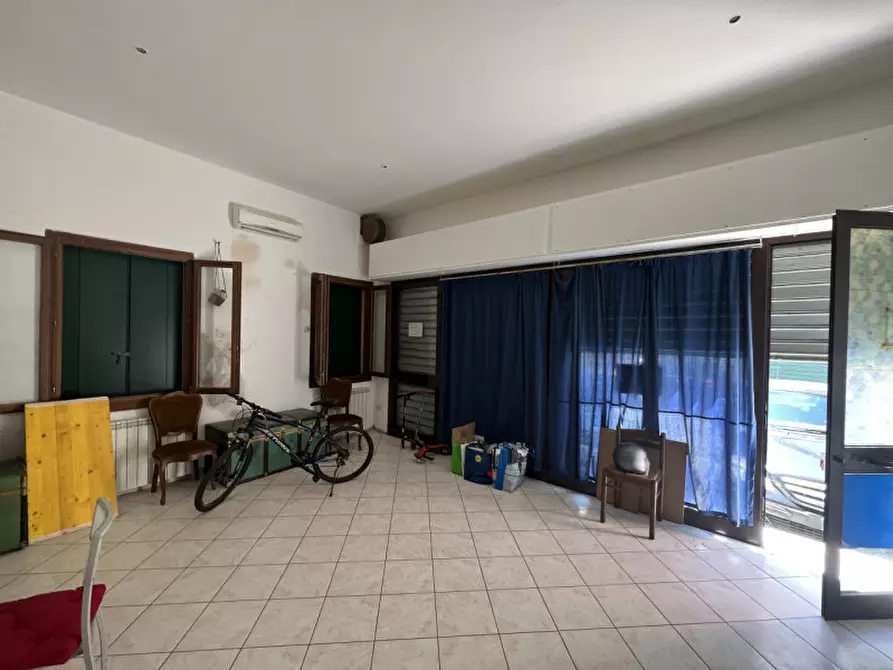 Immagine 5 di Negozio in vendita  in Calle Dei Bragadini 1155 a Chioggia