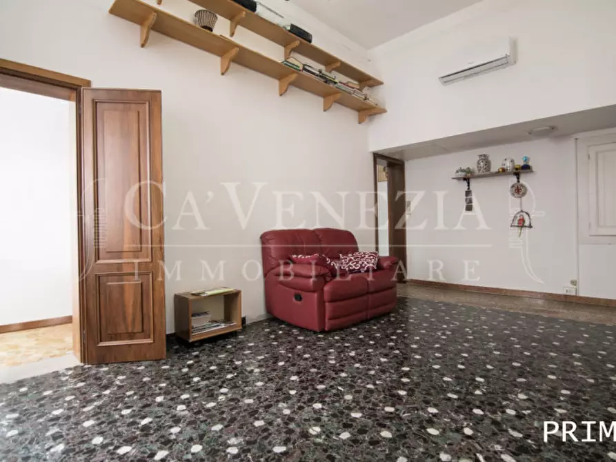 Immagine 7 di Appartamento in vendita  a Venezia