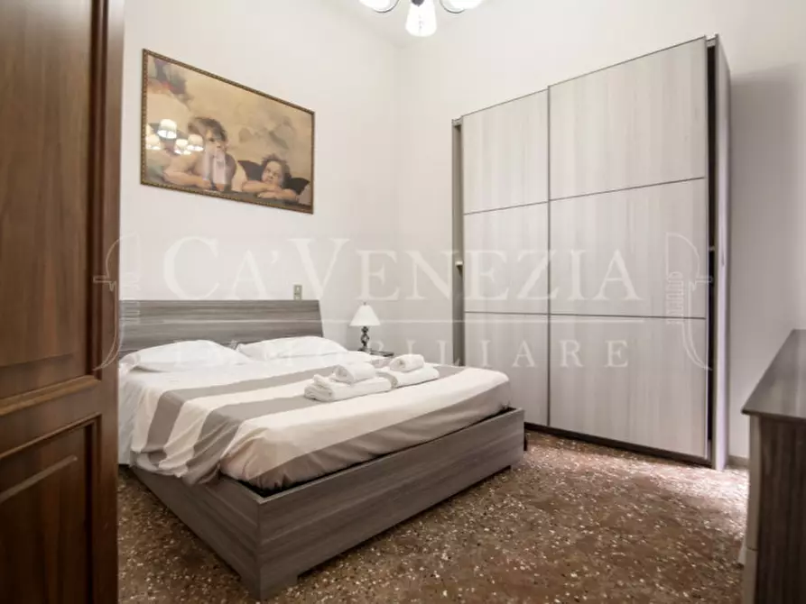 Immagine 9 di Appartamento in vendita  a Venezia
