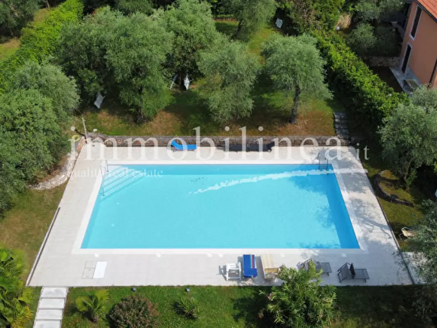 Immagine 4 di Appartamento in vendita  a Torri Del Benaco