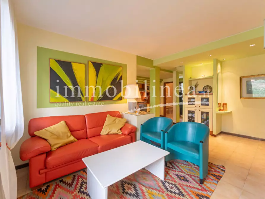 Immagine 14 di Appartamento in vendita  a Torri Del Benaco