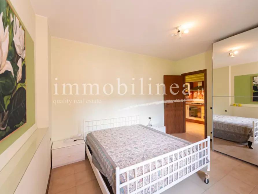 Immagine 18 di Appartamento in vendita  a Torri Del Benaco