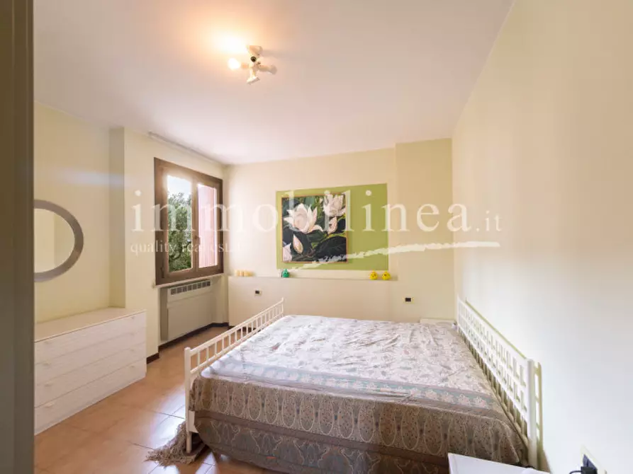 Immagine 19 di Appartamento in vendita  a Torri Del Benaco