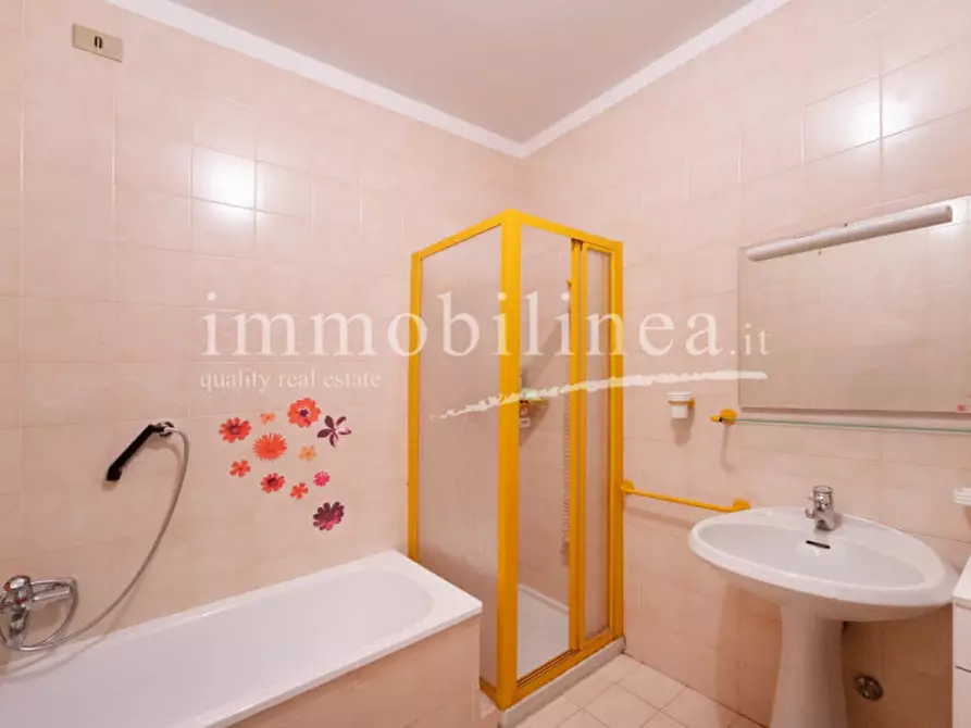 Immagine 23 di Appartamento in vendita  a Torri Del Benaco