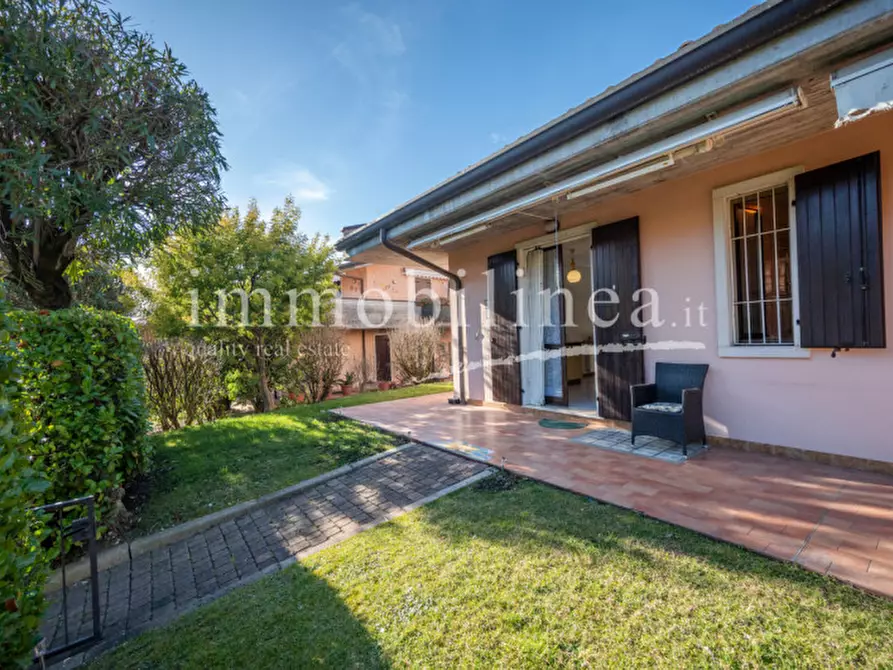 Immagine 5 di Appartamento in vendita  in VIA MONTE BALDO a Garda