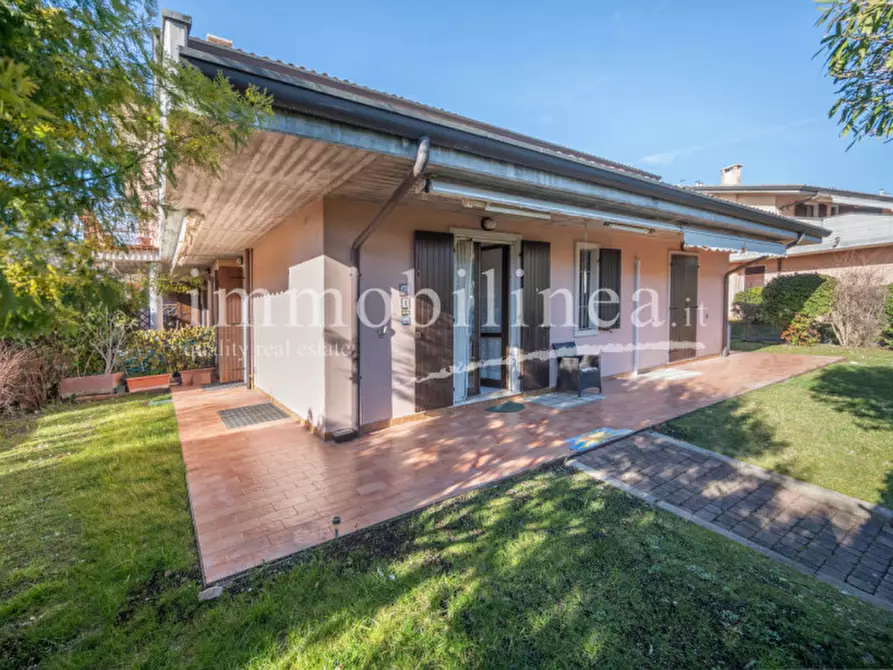 Immagine 6 di Appartamento in vendita  in VIA MONTE BALDO a Garda