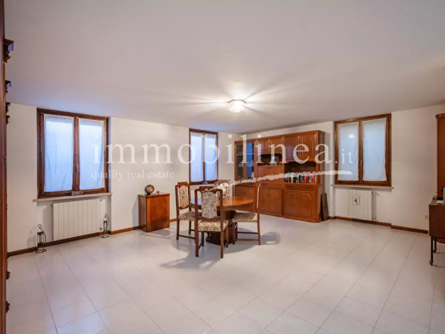 Immagine 22 di Appartamento in vendita  in VIA MONTE BALDO a Garda