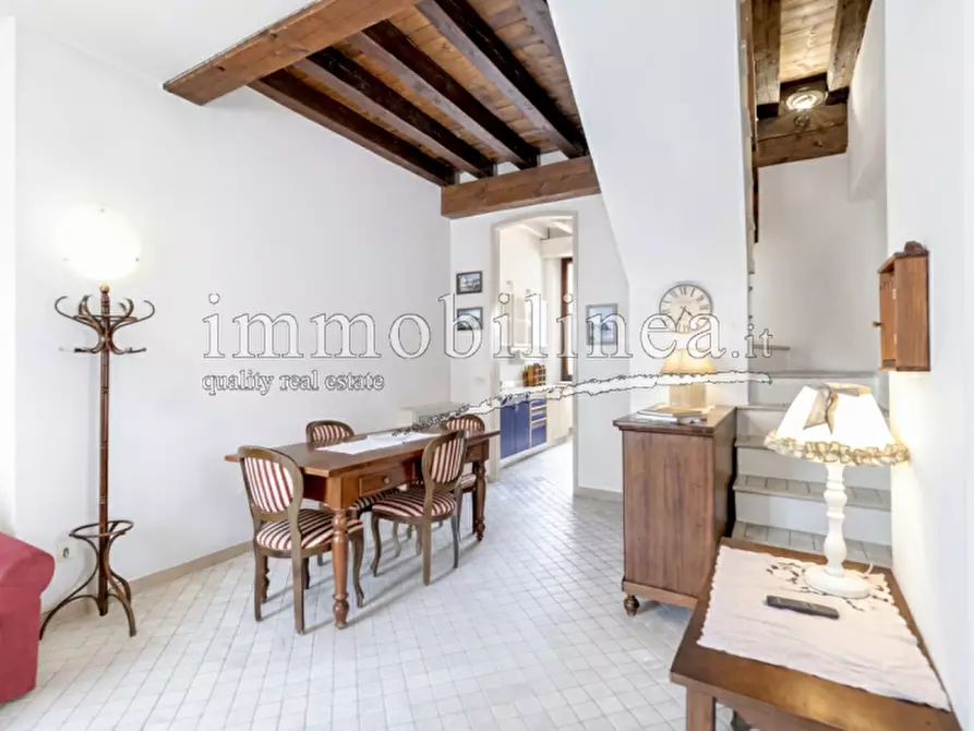 Immagine 4 di Appartamento in vendita  in Viale della Repubblica a Costermano sul Garda