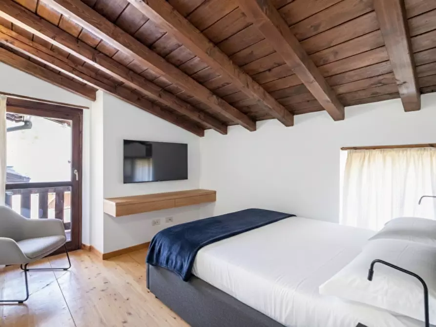 Immagine 16 di Appartamento in vendita  in Viale della Repubblica a Costermano sul Garda