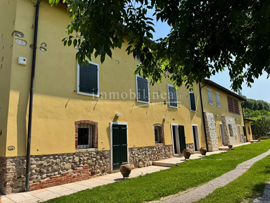 Immagine 7 di Rustico / casale in vendita  a Bardolino