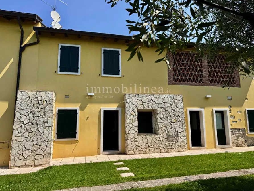 Immagine 8 di Rustico / casale in vendita  a Bardolino