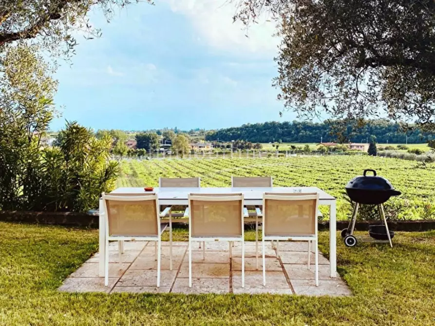 Immagine 11 di Rustico / casale in vendita  a Bardolino