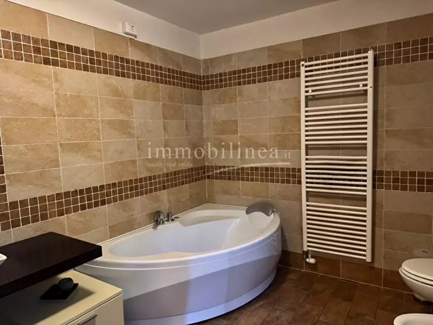 Immagine 22 di Rustico / casale in vendita  a Bardolino