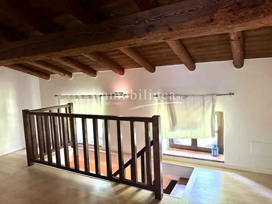 Immagine 32 di Rustico / casale in vendita  in via mazzano a Bardolino