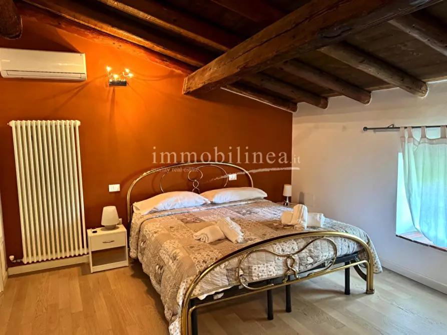 Immagine 36 di Rustico / casale in vendita  in via mazzano a Bardolino