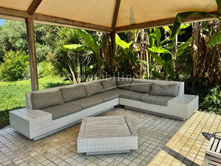 Immagine 41 di Rustico / casale in vendita  a Bardolino