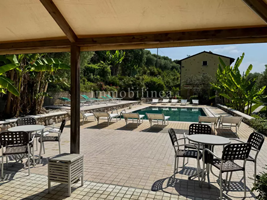 Immagine 42 di Rustico / casale in vendita  a Bardolino